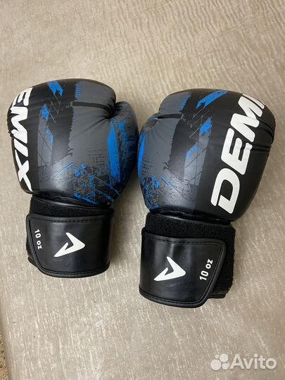 Боксерские перчатки 10 oz