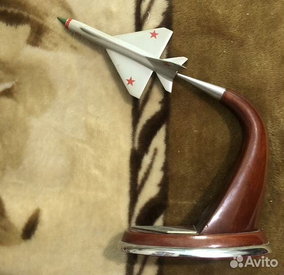 Статуэтка подарок Аметхану Султану аукцион