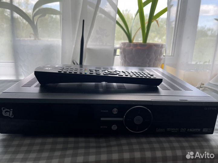 Спутниковый ресивер GI ST 9196