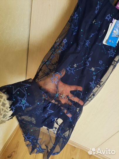 Новое Платье нарядное праздничное 146 р