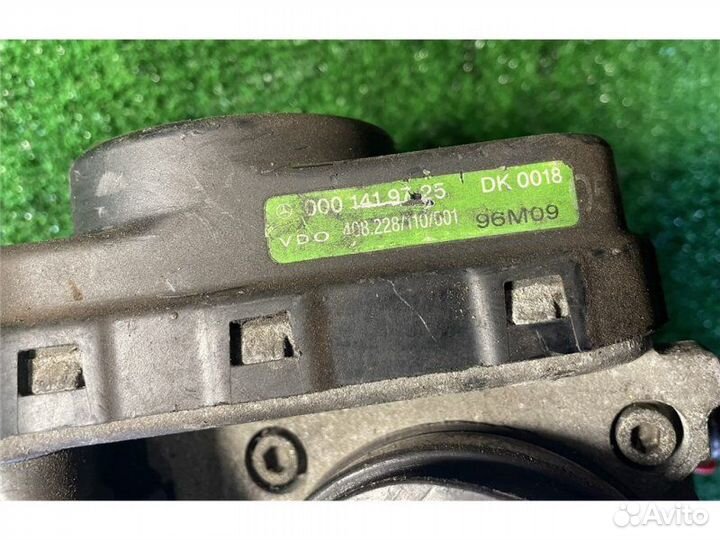 Заслонка дроссельная Mercedes C W202 1.8 1998