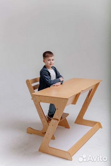 Растущая парта и стул Конек-Горбунек (комплект)