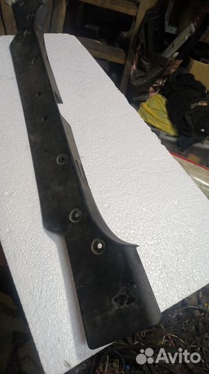 Декоративная планка багажника Audi 80B3 893863485A