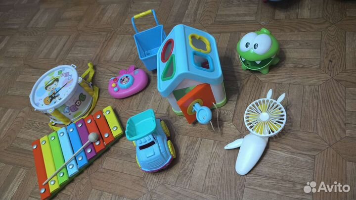 Развивающие игрушки пакетом