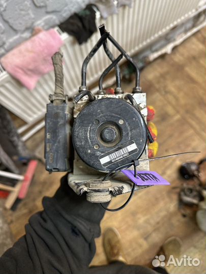 Блок abs volkswagen jetta 6