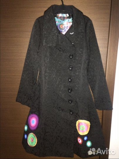 Новое демисезонное пальто Desigual (Испания)