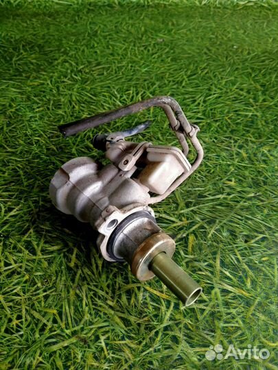 Главный тормозной цилиндр Форд Фокус 1 1.6л 2003г