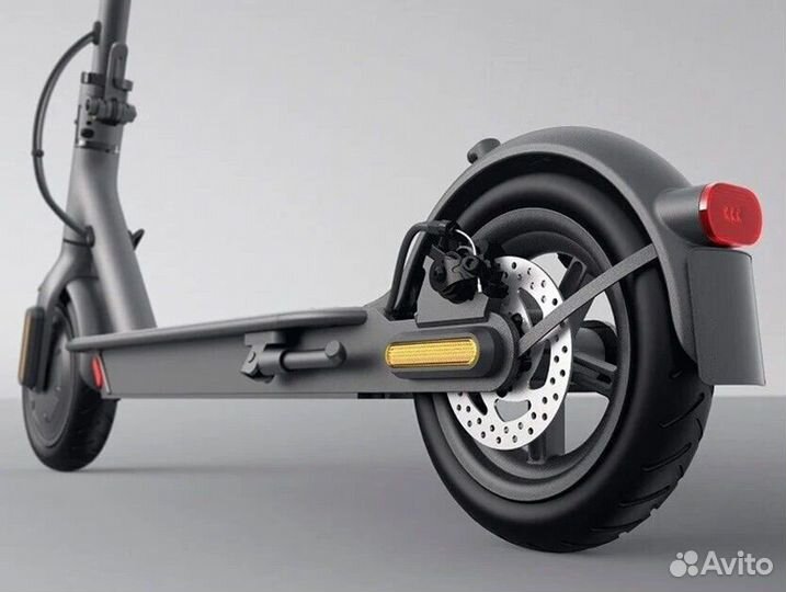 Xiaomi Mi Electric Scooter Essential