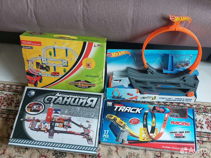 Гараж HotWheels Парковка Тачки Автотрасса Динозавр