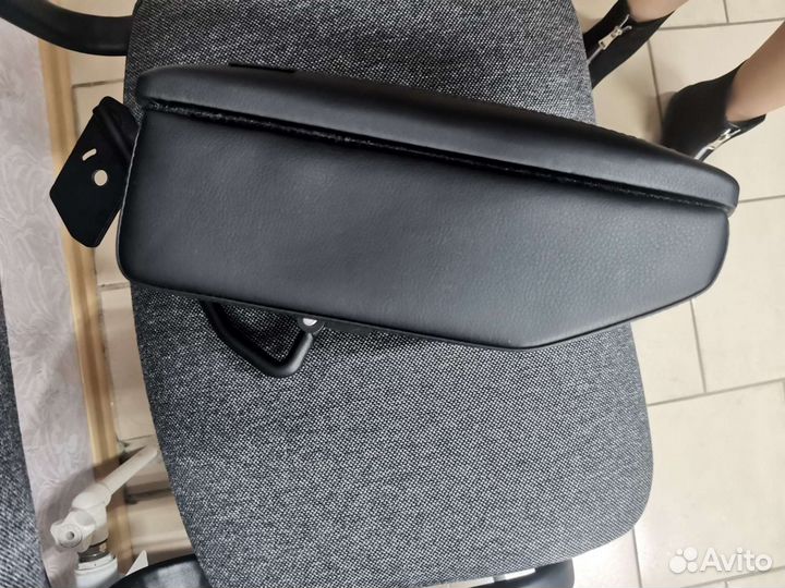 Подлокотник универсал