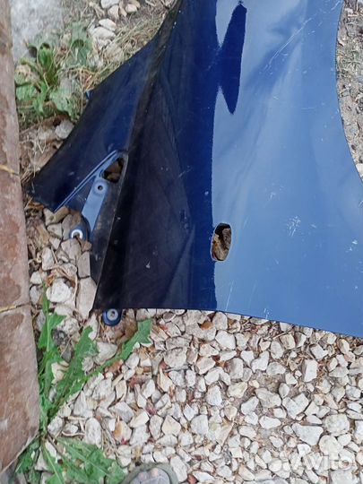 Переднее правое крыло Мазда 5