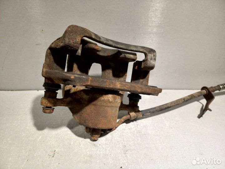 Суппорт передний левый Kia Rio седан G4FC 2014