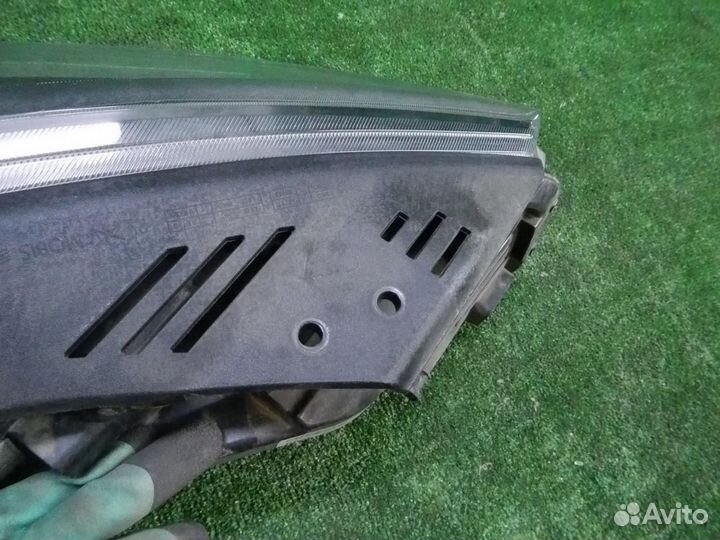 Фара левая Kia Sorento/Sorento Prime