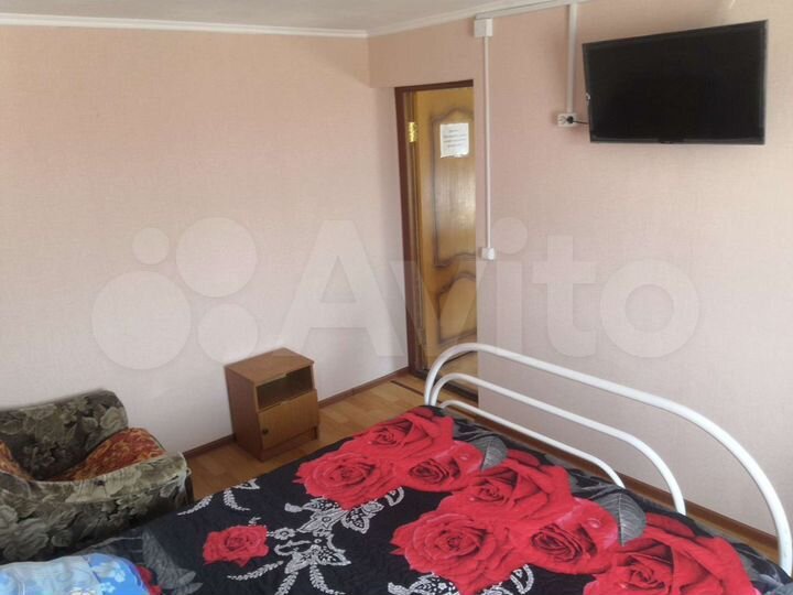 Комната 30 м² в 4-к., 1/1 эт.