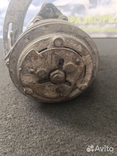 Компрессор кондиционера Volkswagen Passat в3