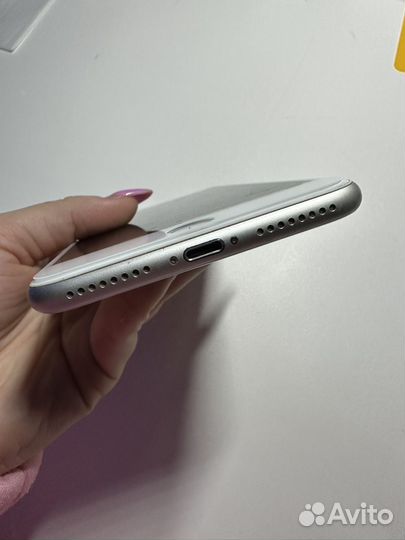 iPhone 8 Plus, 64 ГБ