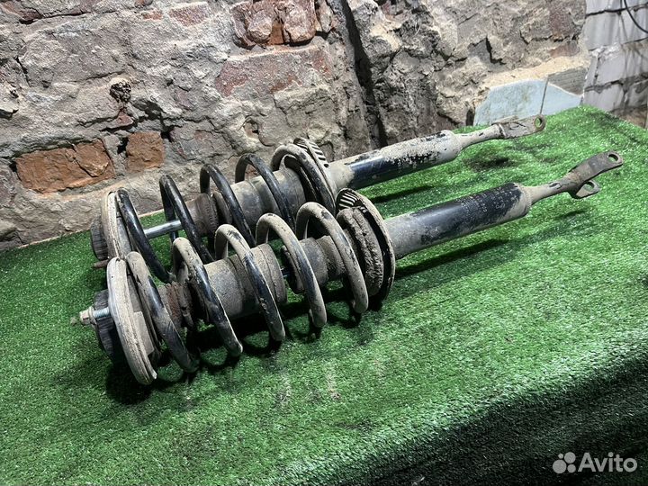 Стойка (амортизатор) передняя VW Passat B5/ A6 C5