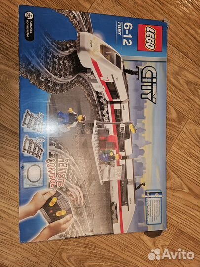 Игрушка паровозик на батарейках