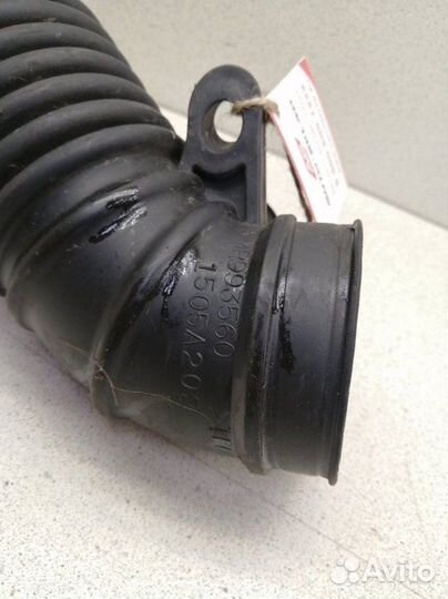 Патрубок воздушного фильтра Mitsubishi Grandis