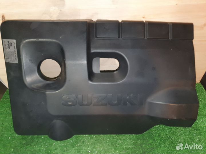 Декоративная крышка двигателя Suzuki Grand Vitara