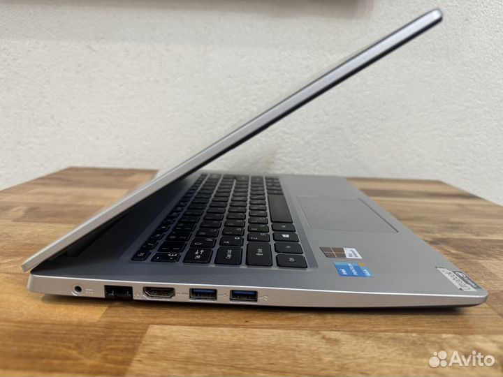 2022 ультрабук Acer iPS FHD 4 ядра Pentium SSD 256