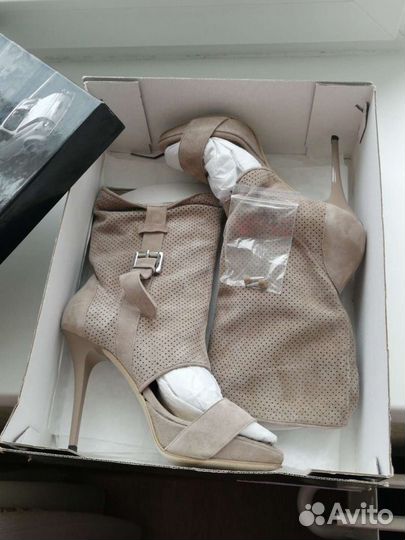 Стильные сапоги, классные