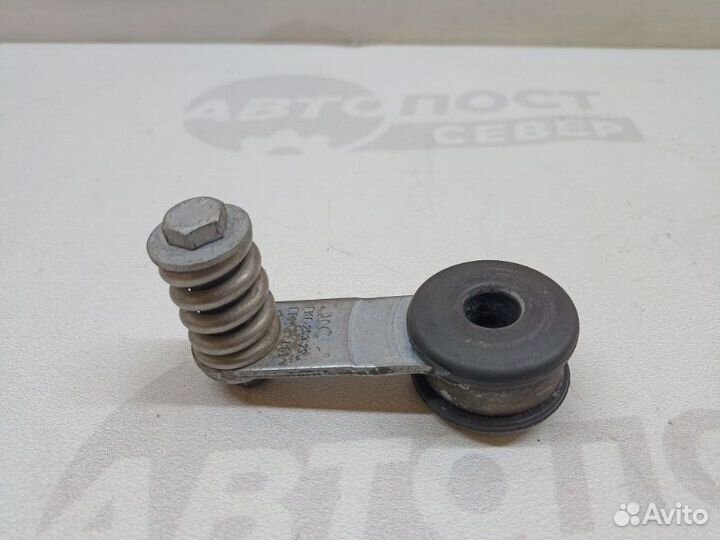 Кронштейн глушителя Audi A4 B8 cdhb 2013