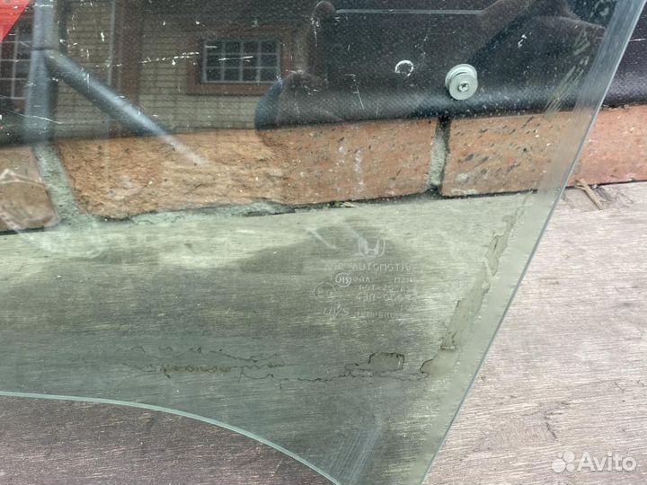 Стекло двери передней левой Honda Accord CU