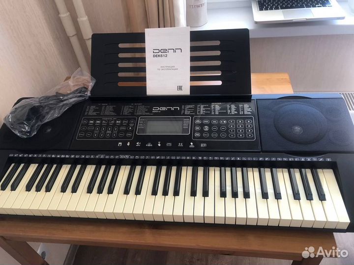 Синтезатор Denn DEK612