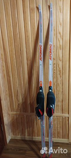 Беговые лыжи классические atomic