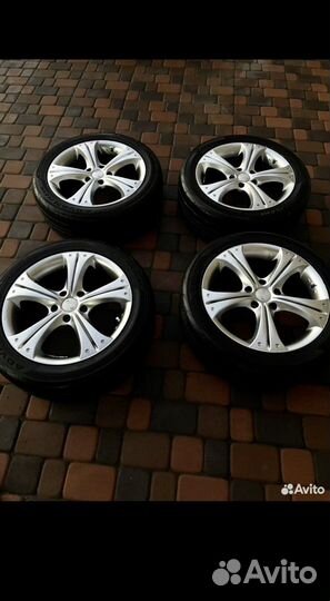 Колеса r 17 летние 5*114,3 резина Yokohama