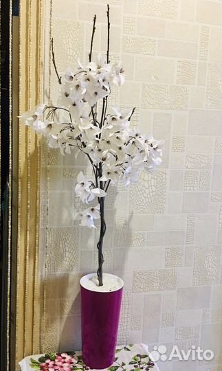 Искусственный цветок