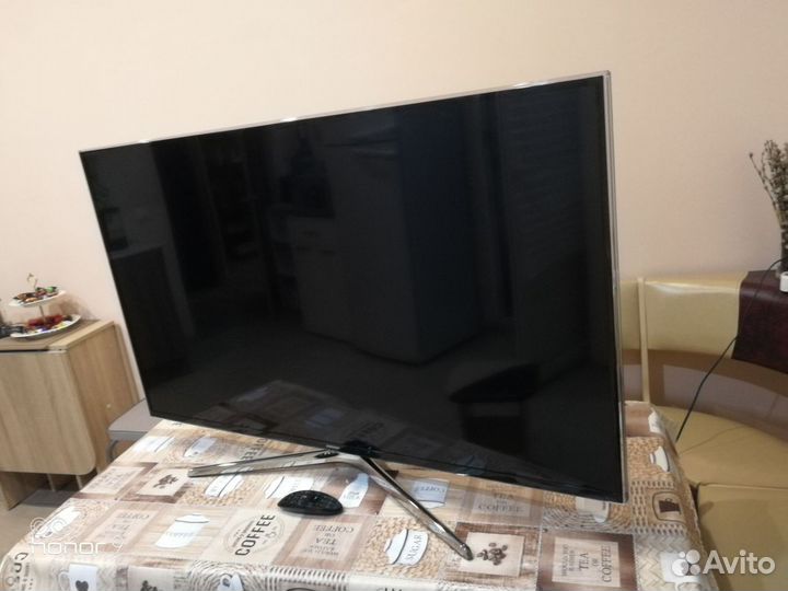 SMART TV samsung 48 дюйма(123см). В отличном сост