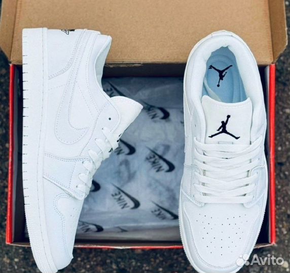 Кроссовки Nike Air Jordan 1