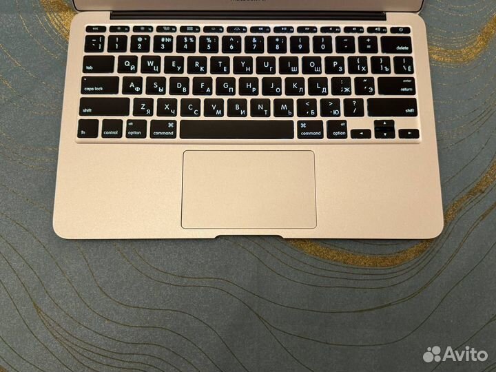 Apple MacBook Air 11