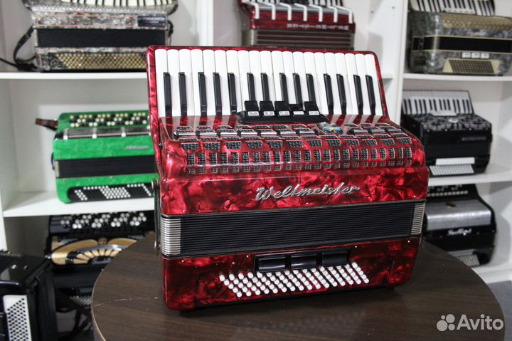 Аккордеон Weltmeister Meteor