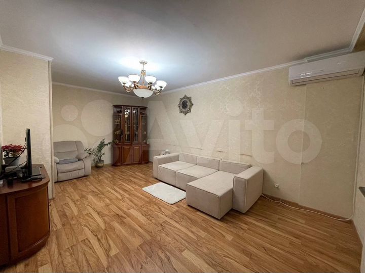 3-к. квартира, 115 м², 3/9 эт.