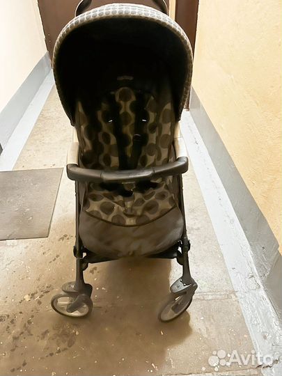 Прогулочная коляска