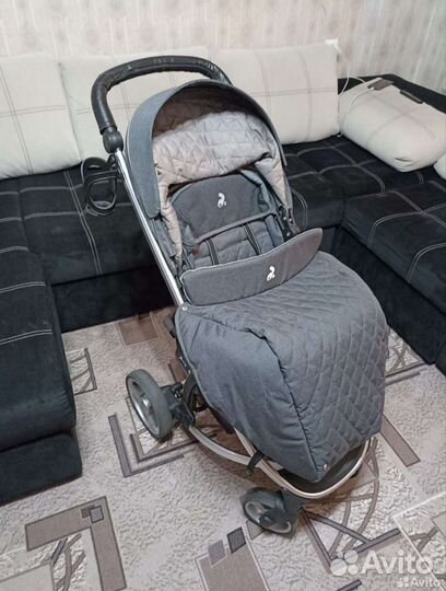 Продам детскую коляску Carrello Vista