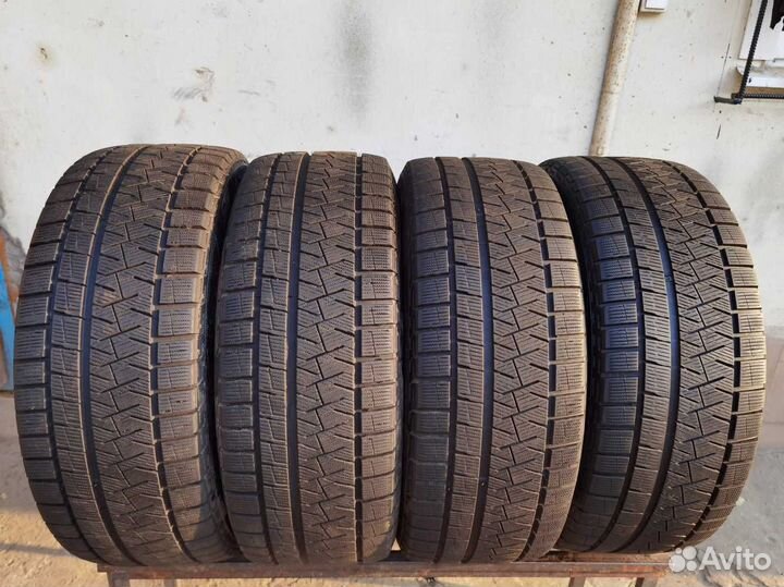 Pirelli Ice Asimmetrico 235/50 R18 97Q