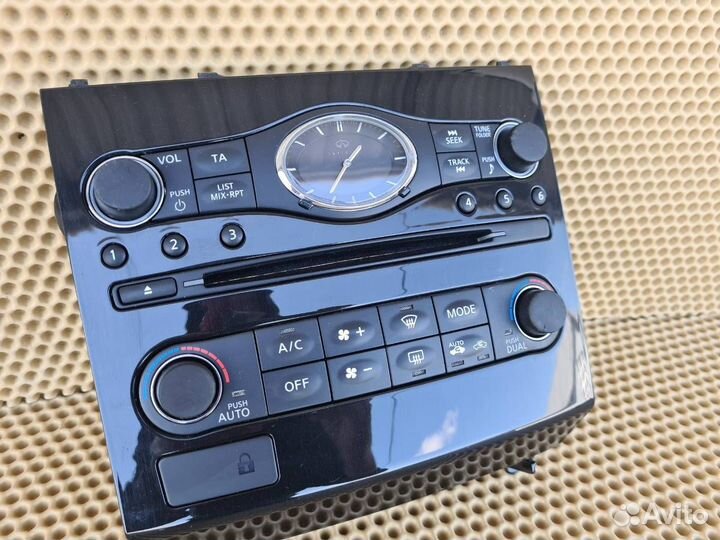 Блок управления климат-контролем Infiniti Fx35