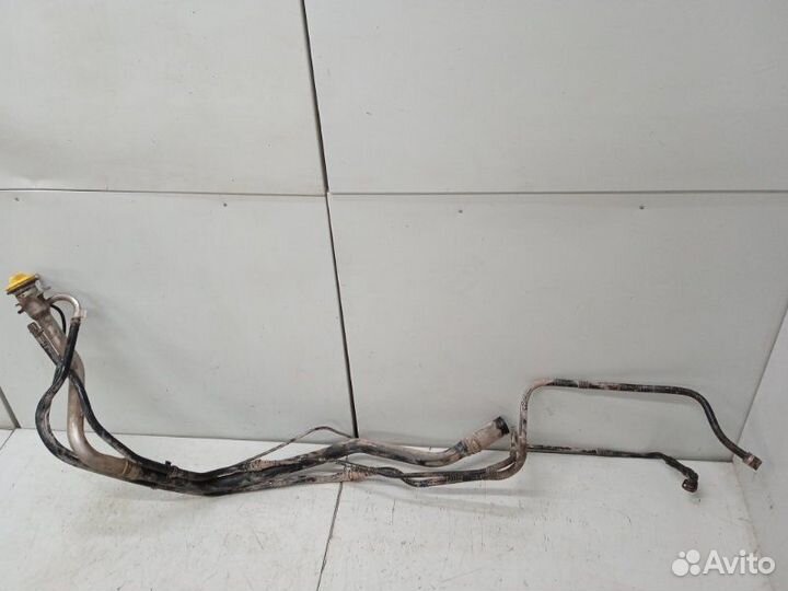 Горловина топливного бака Land Rover Discovery 3