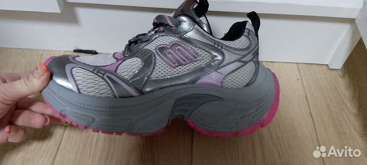 Кроссовки женские balenciaga