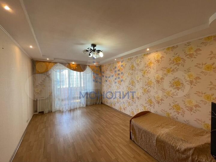 3-к. квартира, 92,5 м², 3/10 эт.