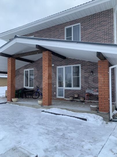 Дом 200 м² на участке 10 сот.