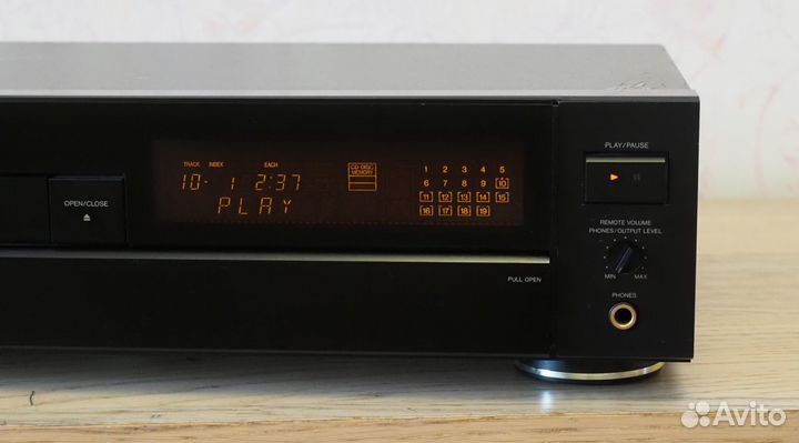 CD JVC XL-Z611. CD-проигрыватель с пультом