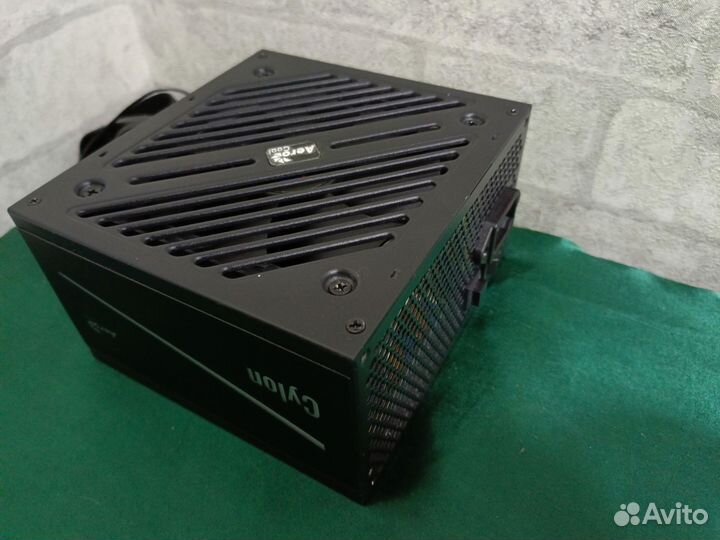 Блок питания Aerocool 700W Cylon