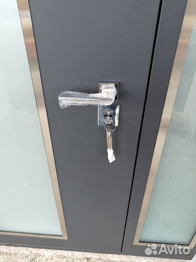 Дверь входная с терморазрывом