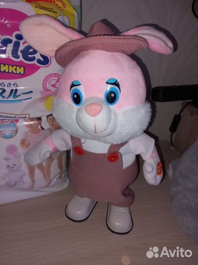 Заяц игрушка. Музыкальные