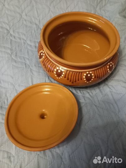 Глиняный горшок, кастрюля, супница. На 2литра